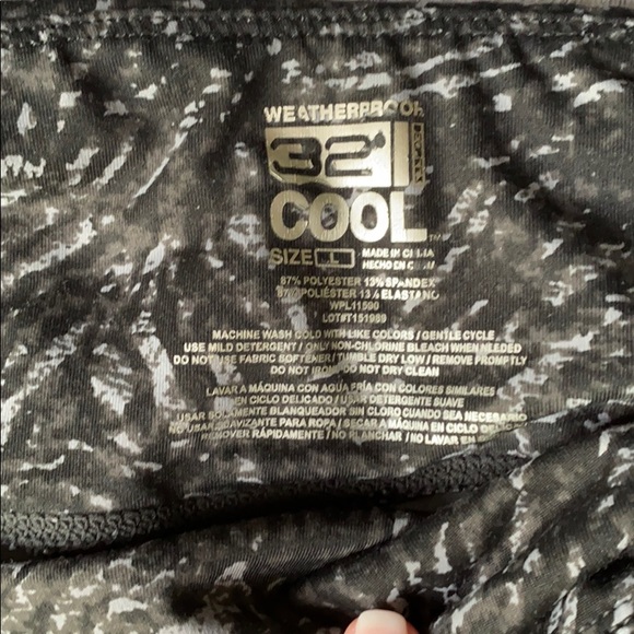 Black Camo Exercise Leggings - Picture 2 of 3